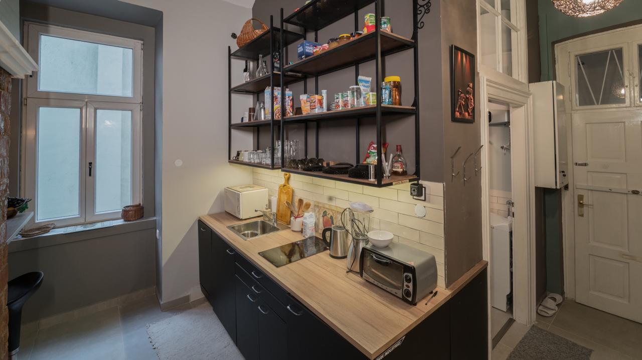 First Budhapest Central Flat Budapest Exterior photo